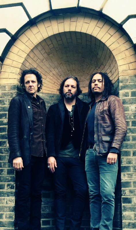 THE MAGPIE SALUTE